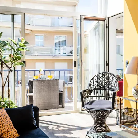 Duplex En Toit-terrasse A Deux Pas De La Croisette - Duplex En Toit-terrasse A Deux Pas De La Croisette Mae-2383 Cannes