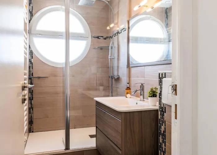 Duplex En Toit-terrasse A Deux Pas De La Croisette - Duplex En Toit-terrasse A Deux Pas De La Croisette Mae-2383