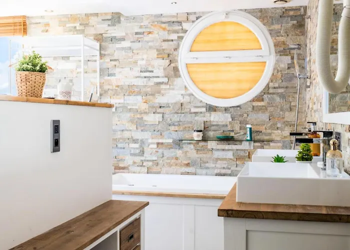 Duplex En Toit-terrasse A Deux Pas De La Croisette - Duplex En Toit-terrasse A Deux Pas De La Croisette Mae-2383 *