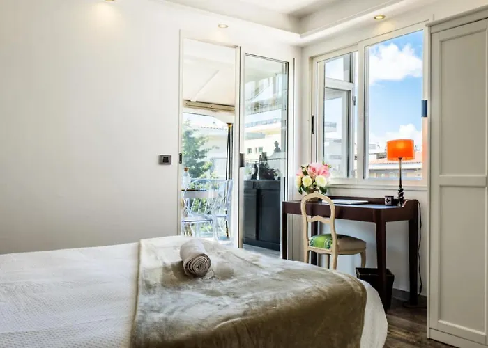 Duplex En Toit-terrasse A Deux Pas De La Croisette - Duplex En Toit-terrasse A Deux Pas De La Croisette Mae-2383